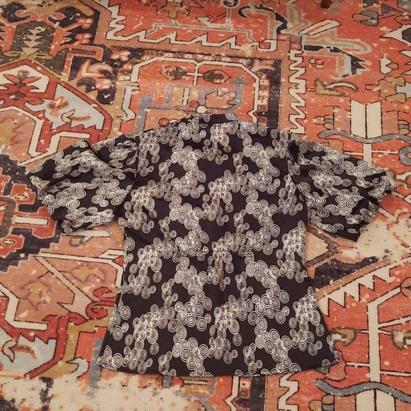 Button up blouse - Picture 3 of 3